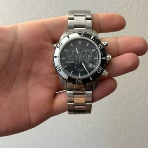 Invicta chronograph submariner needs battery